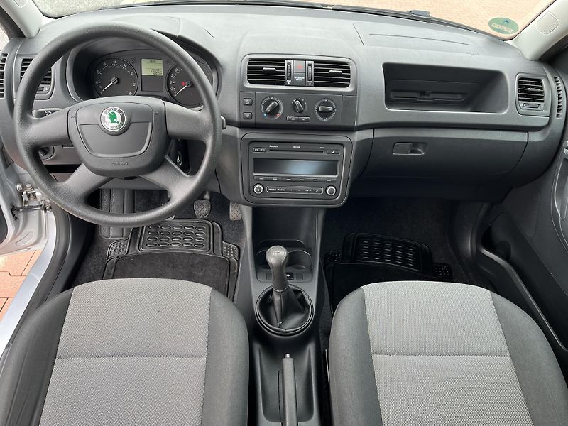 Škoda Fabia 1.2 HTp Special - fotka 12 z 36
