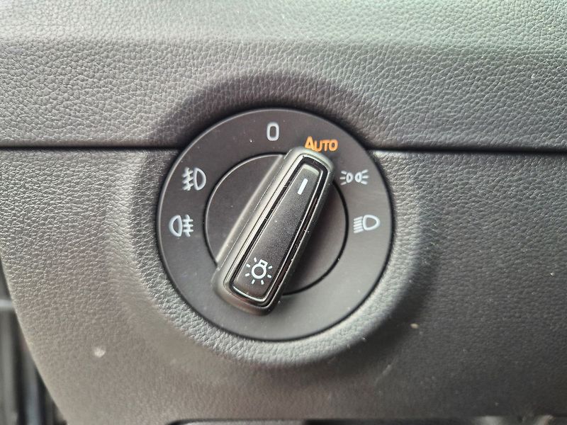 Škoda Octavia 1,6 TDI DSG 81kW, serviska - fotka 13 z 21