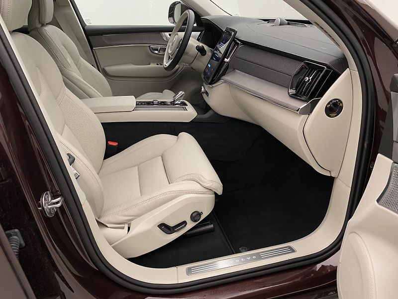 Volvo XC90 T8 AWD RECHARGE BRIGHT PLUS 7m - fotka 24 z 69