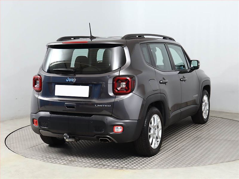 Jeep Renegade (2020) Limited 1.0 T-GDI, ČR,1.maj - fotka 5 z 17