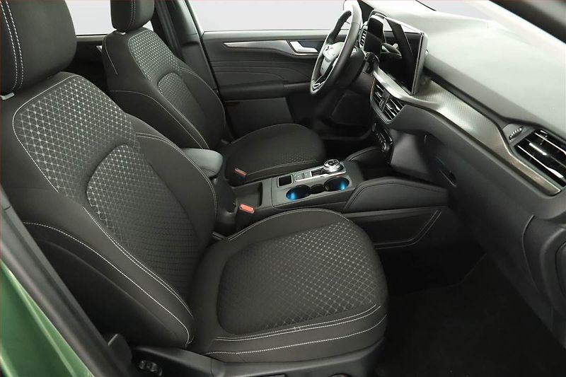 Ford Kuga (2024) 1.5 EcoBoost - fotka 7 z 17