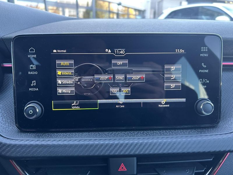 Škoda Kamiq 1.0TSi 85kW Monte Carlo - fotka 22 z 28
