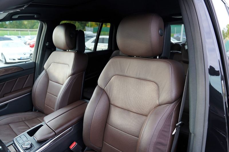 Mercedes-Benz GL 500 V8 AMG/4Matic/NOVÝ MOTOR - fotka 26 z 44