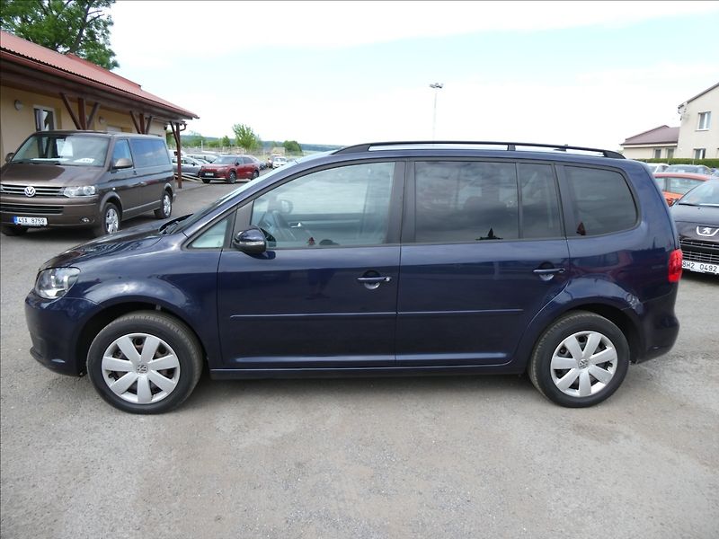 Volkswagen Touran 2,0 TDi 103kW Comfort,2x kola - fotka 6 z 47