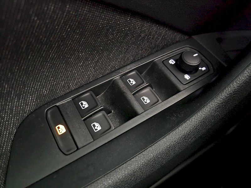 Škoda Kamiq (2025) 1.0TSI 85kW TOP Selection - fotka 21 z 27