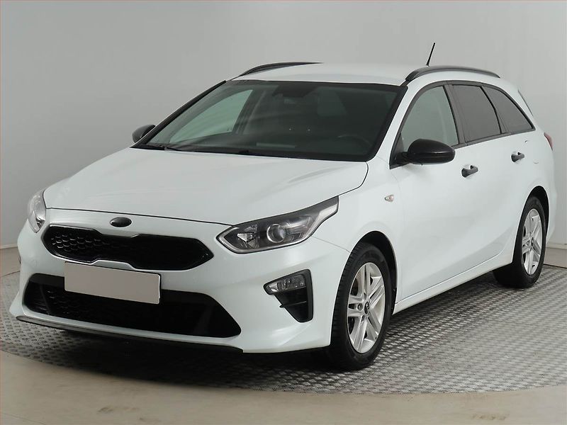 Kia Ceed (2021) 1.4 T-GDI, ČR,1.maj - fotka 2 z 18