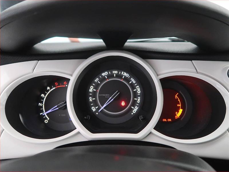 Citroën C3 (2011) 1.4 HDi, rezervace - fotka 9 z 12