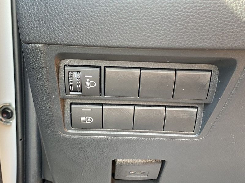 Toyota Yaris 1.5HEV, ČR-1m, Comfort, DPH - fotka 26 z 28