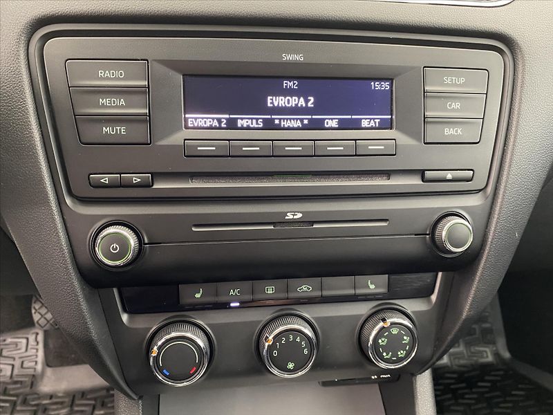 Škoda Octavia 1,2 TSI 77 kW Klima - fotka 16 z 24
