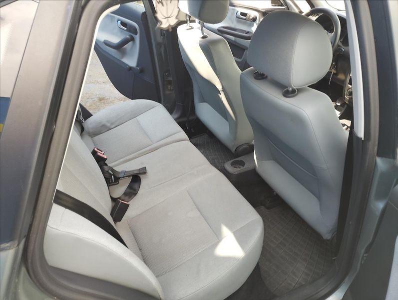 Seat Cordoba 1,4 - fotka 9 z 14