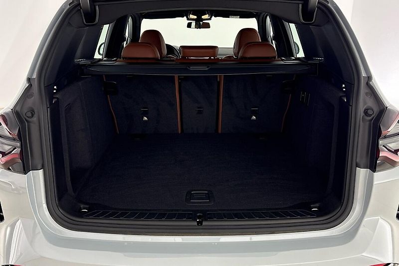 BMW X3 xDrive20d - fotka 9 z 26