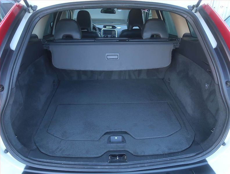 Volvo XC60 (2009) Kinetic D5, 4X4, Automat - fotka 14 z 15