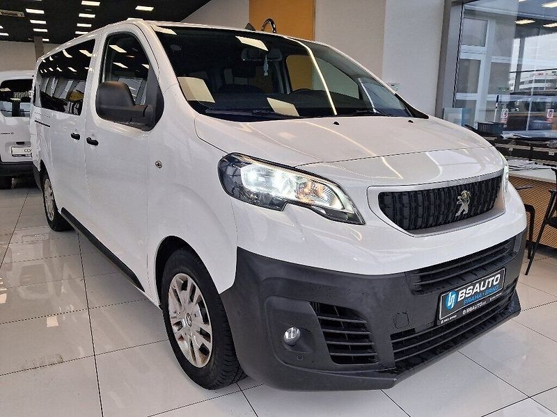 Peugeot Traveller 2.0HDI 110kW 8 MÍST - fotka 3 z 15