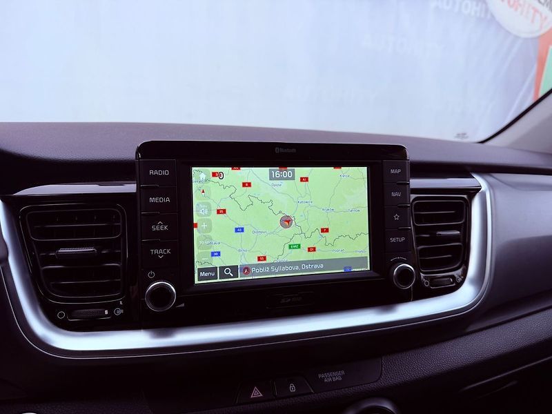 Kia Stonic 1.4 Exclusive, Serviska, TOP - fotka 19 z 29