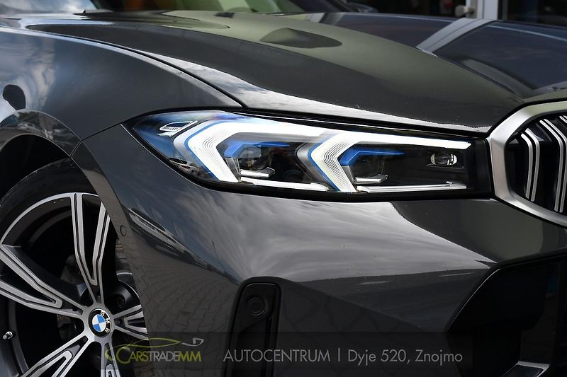 BMW Řada 3 320d xDrive M-SPORT ČR 1.M - fotka 61 z 62