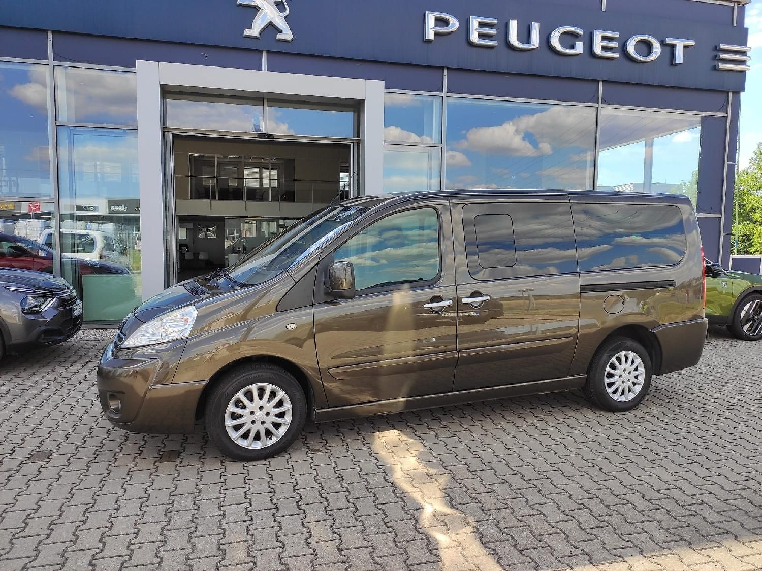 Peugeot Expert Tepee 2.0 HDI 180k AUT6 TZ