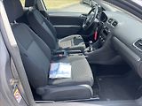 Volkswagen Golf 1,4 MPi 59kw Klima ESP - náhled 11