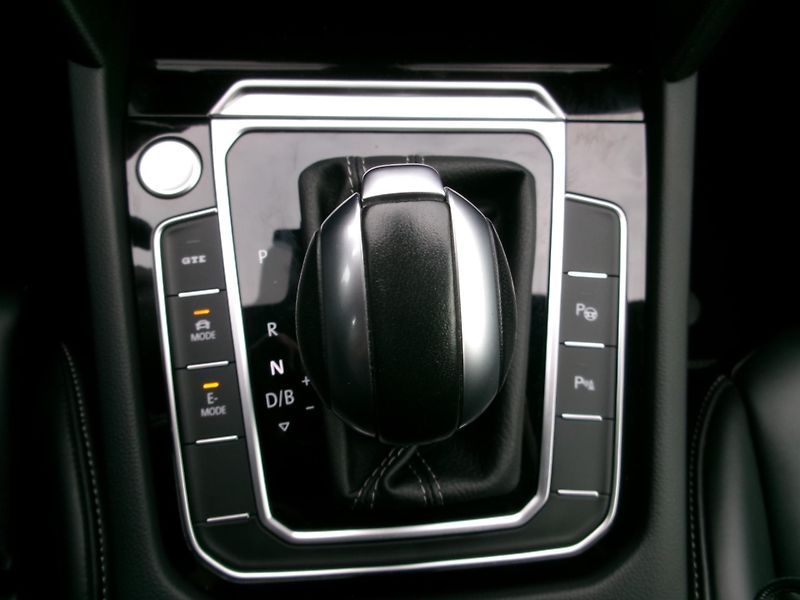 Volkswagen Arteon Shooting Brake (2023) 1,4TSI E-hybrid R-Line WEBASTO - fotka 36 z 62