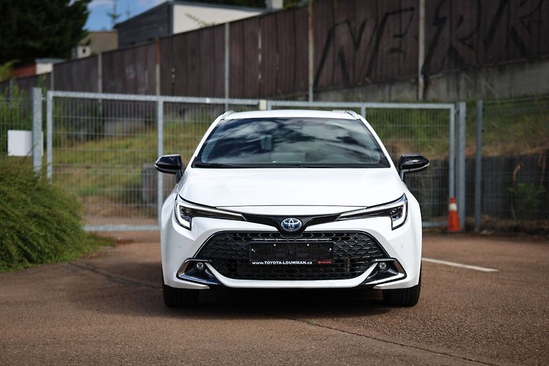 Toyota Corolla TS 1.8. Hybrid Style - zimní s - fotka 4 z 24