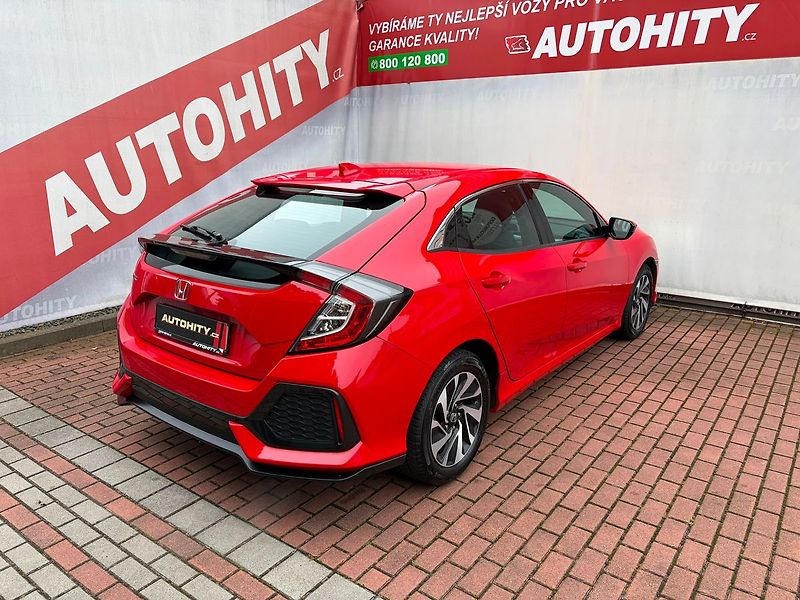 Honda Civic 1.0 VTEC Turbo Comfort, ČR, 1. - fotka 7 z 21