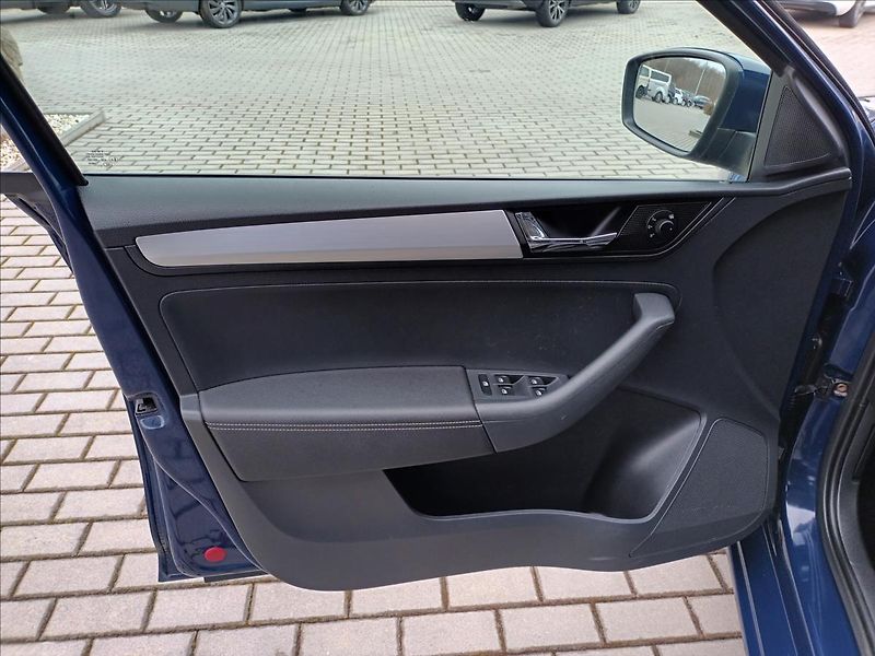 Škoda Rapid 1,0 TSI,81KW,DIGIKLIMA,TEMPOMA - fotka 16 z 36
