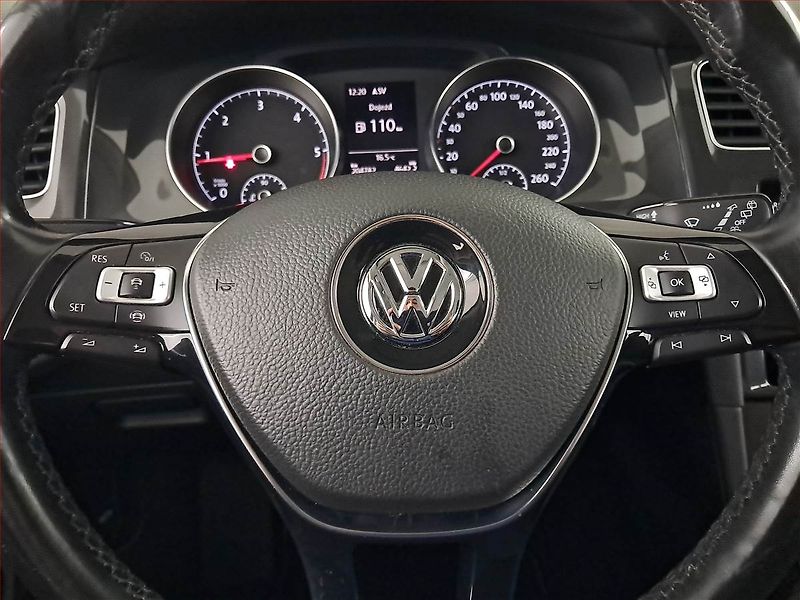 Volkswagen Golf (2020) 2.0 TDI, Navi, Tempomat - fotka 19 z 20
