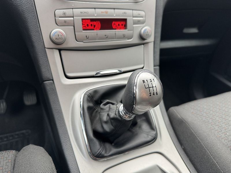 Ford S-MAX (2009) 2.0TDCi Navi 7Míst Tažné Z. - fotka 11 z 45