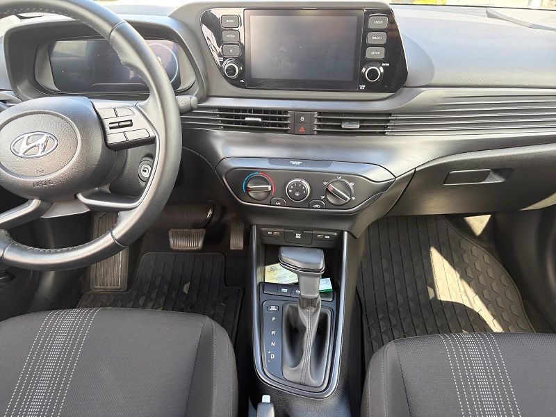 Hyundai i20 (2023) SMART 1.0T-GDI 74kW CZ DPH - fotka 10 z 11