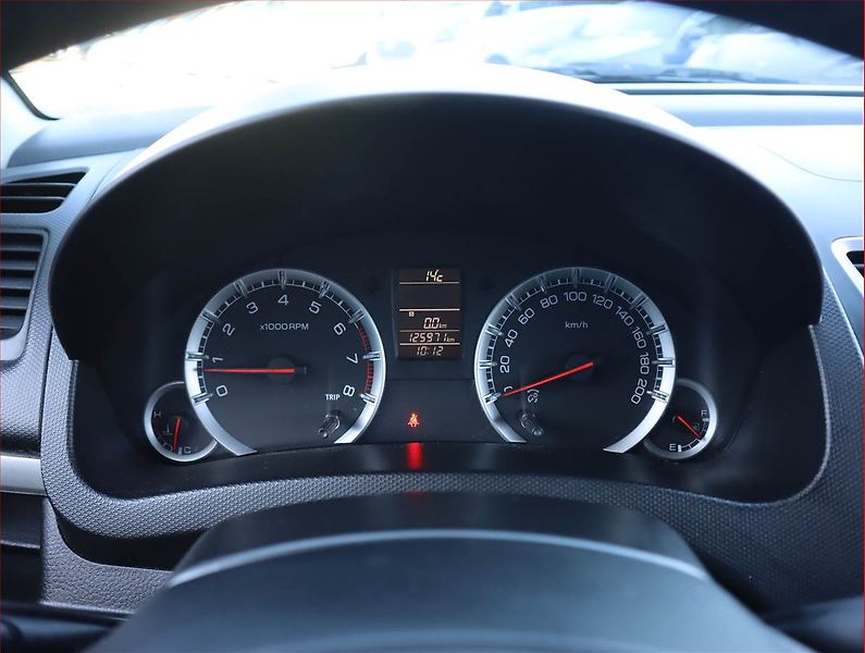 Suzuki Swift (2014) 1.2, Serv.kniha, Tempomat - fotka 11 z 15