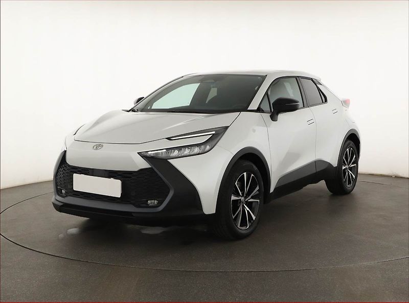 Toyota C-HR (2025) 2.0 Plug-in - fotka 2 z 20