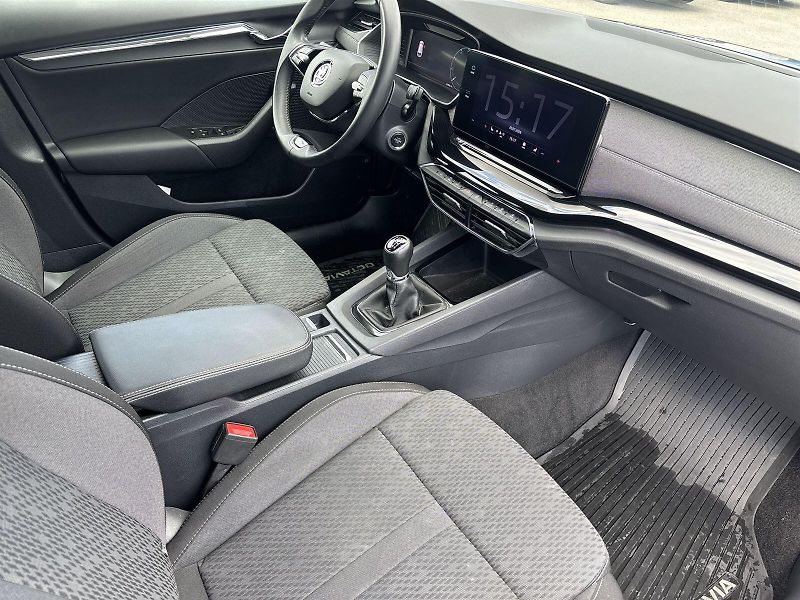 Škoda Octavia (2023) Combi 1.5 TSI Style - fotka 9 z 29