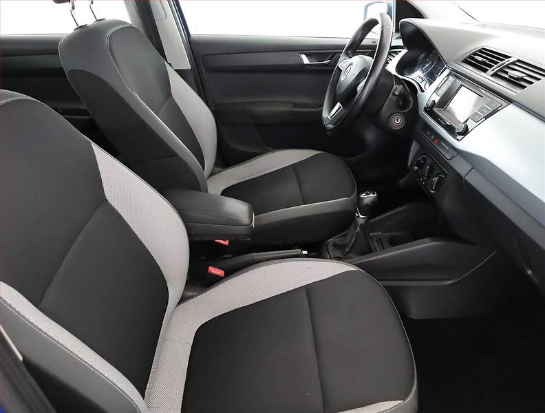Škoda Fabia (2015) Ambition 1.4 TDI, Tempomat - fotka 7 z 18