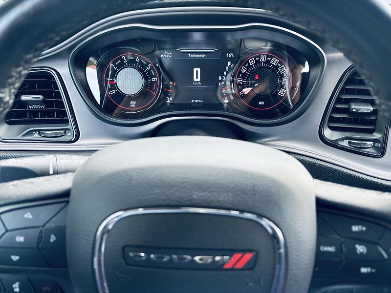 Dodge Challenger (2024) 3.6 V6 227kW, 4x4, ČR, DPH - fotka 13 z 16