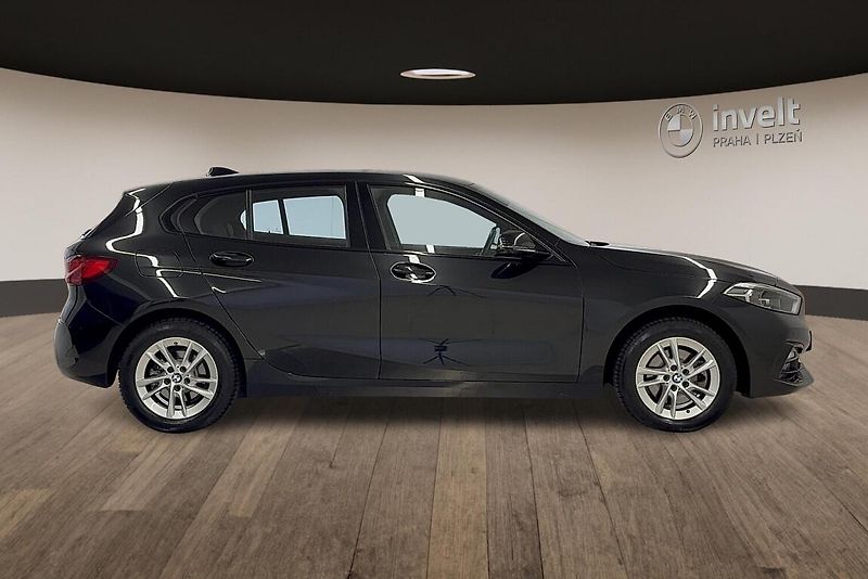 BMW Řada 1 118i - fotka 2 z 14