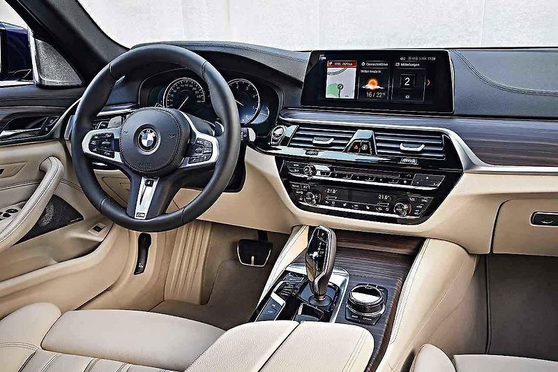 BMW řady 5 Touring.