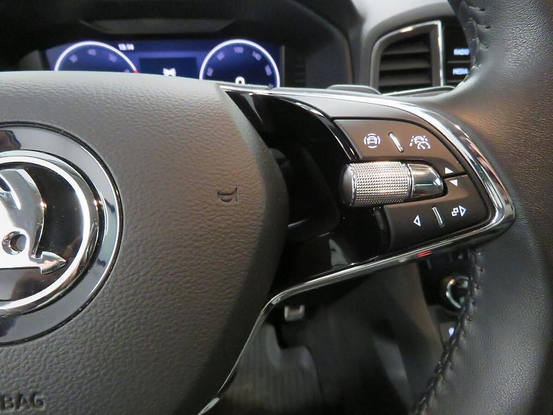 Škoda Karoq - fotka 18 z 26