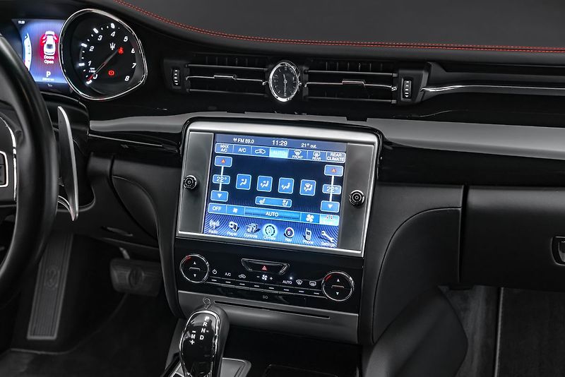Maserati Quattroporte GTS V8 530PS - fotka 18 z 25