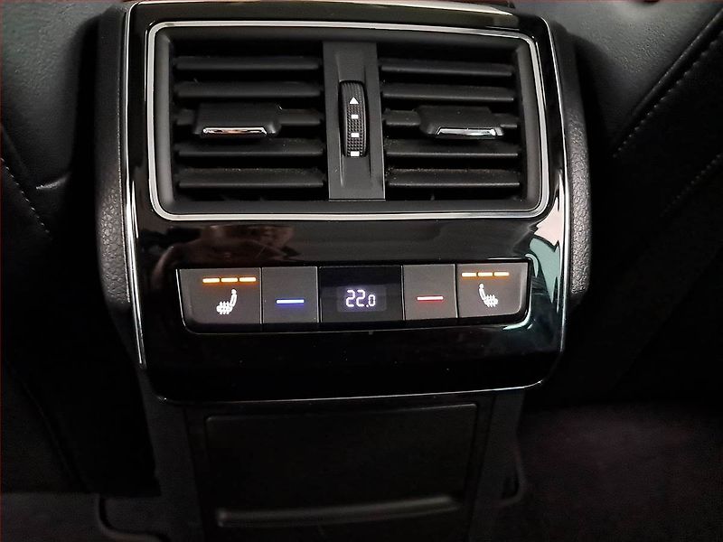 Škoda Superb (2017) Laurin&Klement 2.0 TDI - fotka 17 z 23