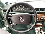 Mercedes-Benz 124 2.0i - 1xMaj - 40 000km - TOP - náhled 19