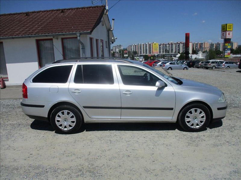 Škoda Octavia 1,9 TDI, klimatizace,serviska, - fotka 4 z 37