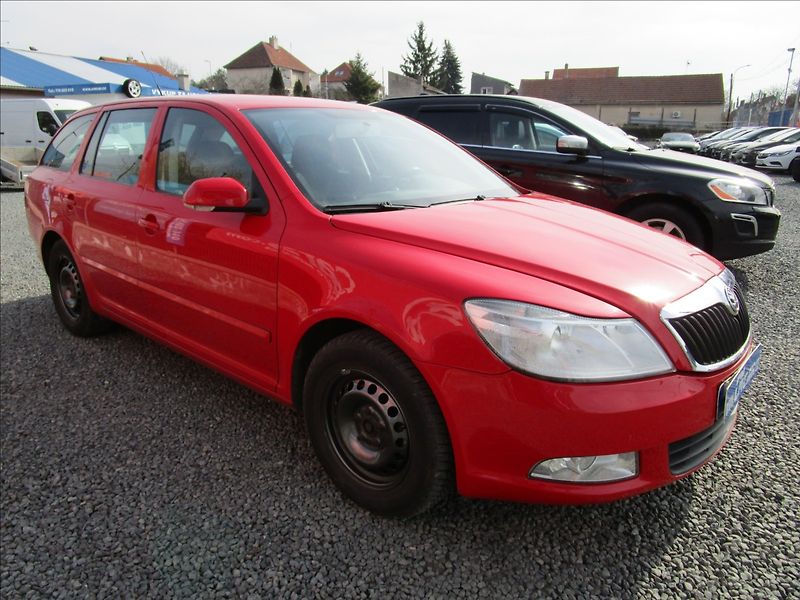 Škoda Octavia Combi 1.9TDi Ambiente, Klima - fotka 3 z 41