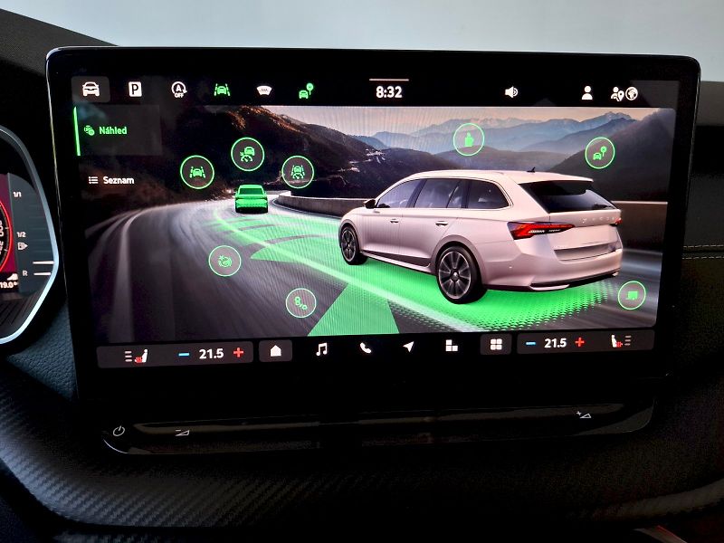 Škoda Octavia (2025) COMBI SPORTLINE 2,0 TDI 110 KW - fotka 28 z 30