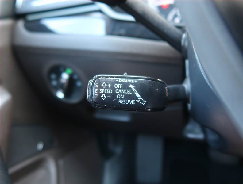 Škoda Superb (2016) Laurin&Klement 2.0 TDI, 4X4 - fotka 21 z 26