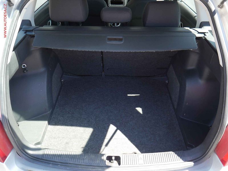 Škoda Fabia (2009) 1.4i 16V, ČR, tažné, zmk - fotka 7 z 15