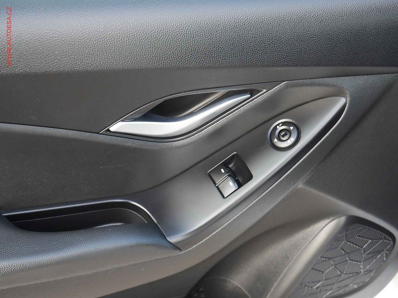 Hyundai ix20 (2019) 1.6 CVVT, ČR, servis.kniha - fotka 14 z 14