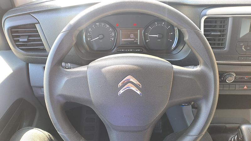 Citroën Jumpy XL 1.5 BlueHDi 120 S&S 9 míst - fotka 24 z 26