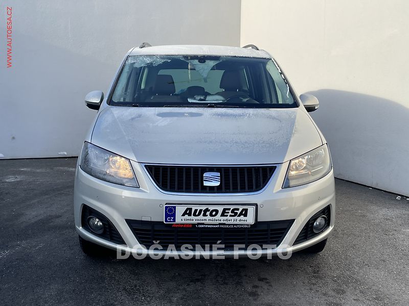 Seat Alhambra (2011) 2.0 TDi 4x4, Style, navi - fotka 2 z 19