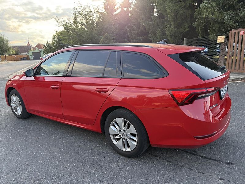 Škoda Octavia (2022) 2.0 Tdi 85kw Dsg AMBITION ČR - fotka 5 z 32