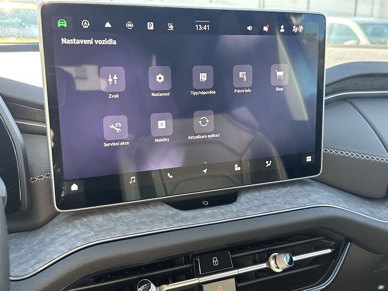 Škoda Kodiaq (2024) 2.0 TDI 4x4 DSG Exclusive Sele - fotka 25 z 36