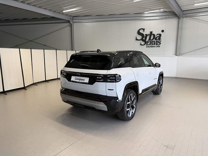 Jeep Compass (2026) Summit e-Hybrid Plug-in 225k e - fotka 4 z 24